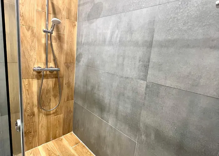 Daire Osapart Vip New Point By Great Britain *